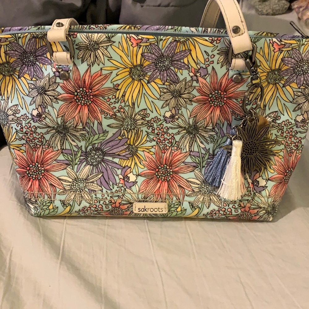 Sakroots Women’s Artist Circle Pastel Flower